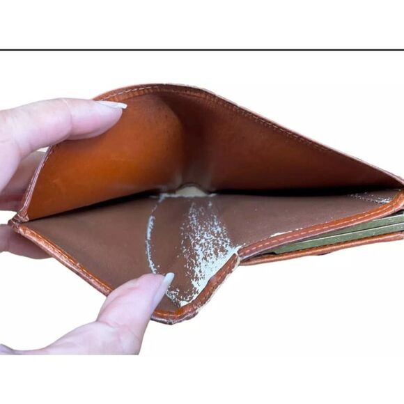 LOUIS VUITTON KISSLOCK BIFOLD WALLET BROWN EPI LEATHER - Picture 9 of 9